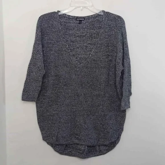 Express Women Sweater Top Small Petite Gray Relaxed Fit Knit V-Neck 3/4 Sleeves - Picture 1 of 6